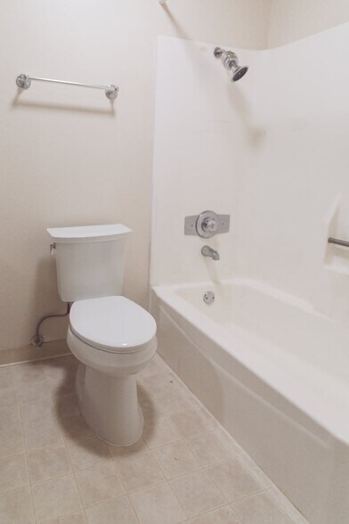 Building Photo - 1173 Honey Trl