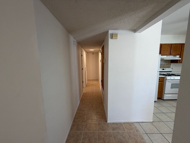 Building Photo - 3 Bedroom Single Story Home Available Near E Main Street & Hwy 314 SW in Los Lunas!