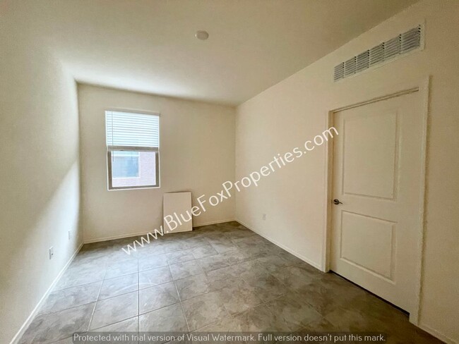 Building Photo - 6379 E Calle Hora Cero