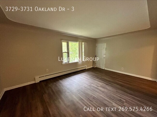 Building Photo - 3729-3731 Oakland Dr-3