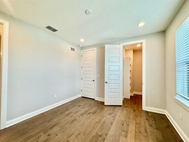 Building Photo - 4215 W North A St