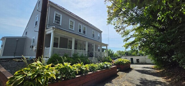 Building Photo - 14 Vara Ln