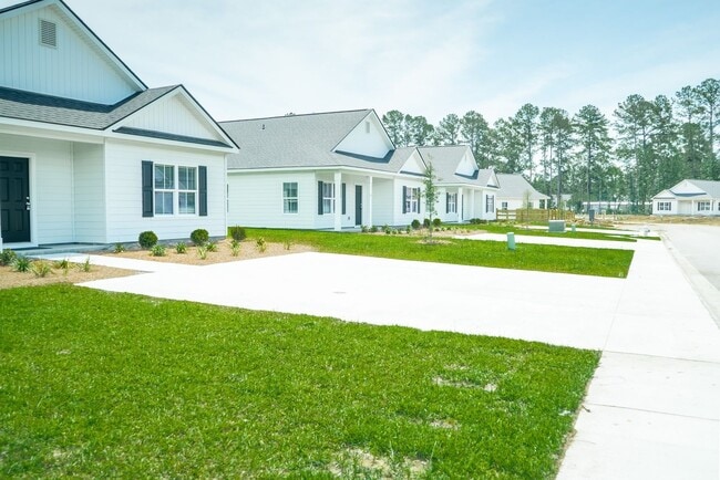 Building Photo - Coming Available!