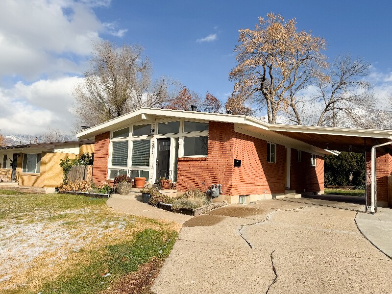 Building Photo - 3360 Gramercy Ave