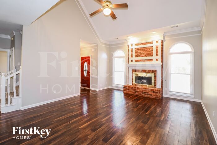 Building Photo - 2255 Hickory Path Dr