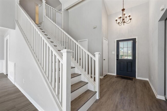 Building Photo - 2109 Boxwood Path