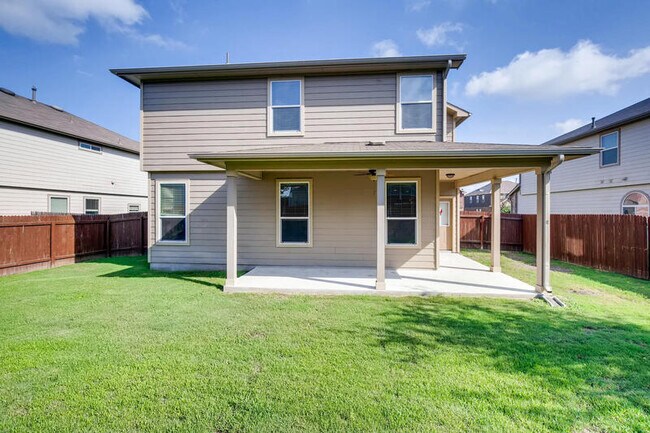 Building Photo - 2940 Mistywood Ln