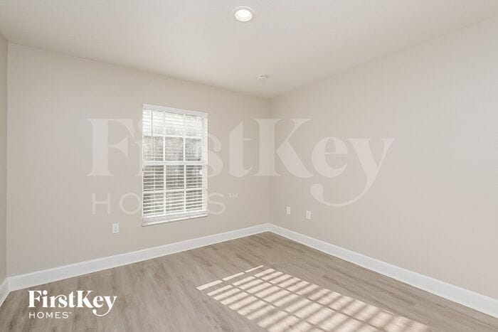 Building Photo - 5322 Plum Ave