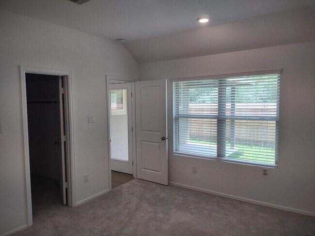 Building Photo - 1420 Cantabria Ct
