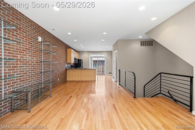 Building Photo - 420 Lewis Ct