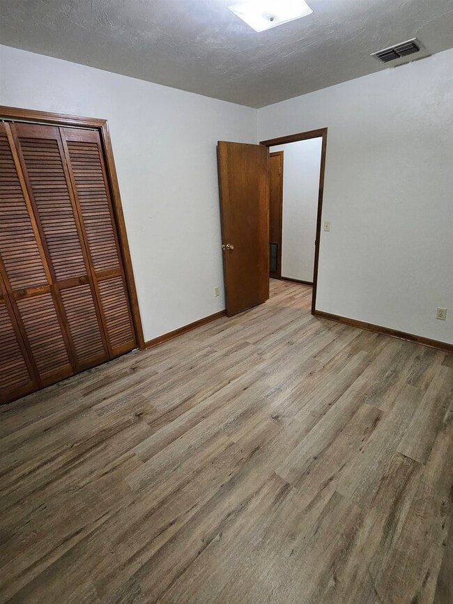 Building Photo - 2061 Rickards Rd