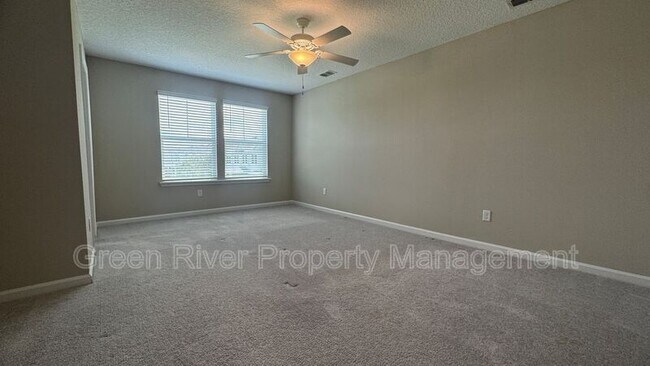 Building Photo - 10361 Benson Lake Dr