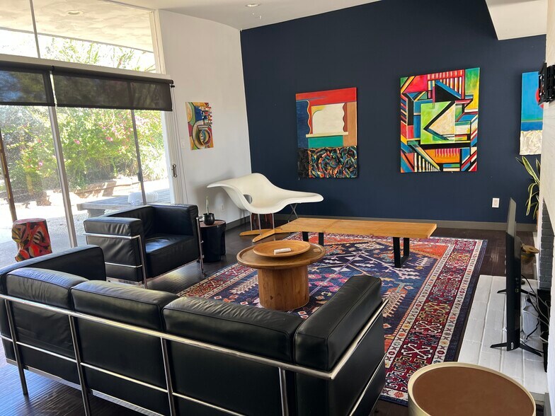 Building Photo - 5177 Carlingford Ave