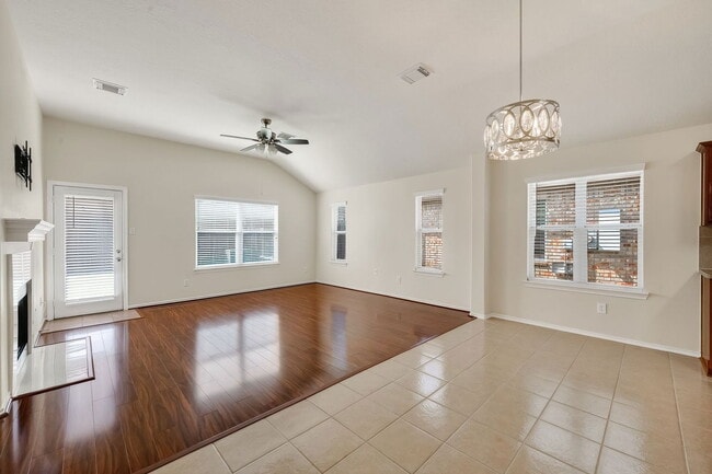 Building Photo - 9830 Lynette Falls Dr