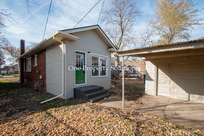 Building Photo - 317 Garfield St