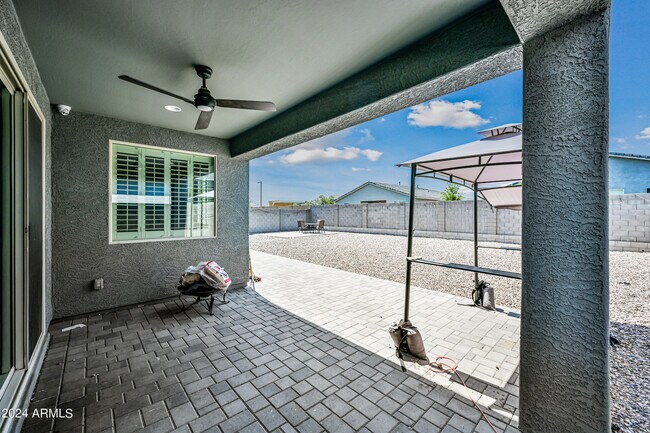 Building Photo - 13360 W Briles Rd