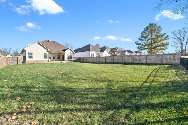 Building Photo - Explore this Stunning Home in Sango!