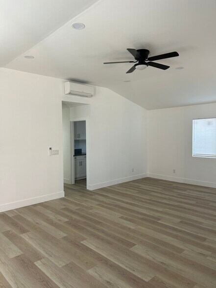 Building Photo - 1061 18th St