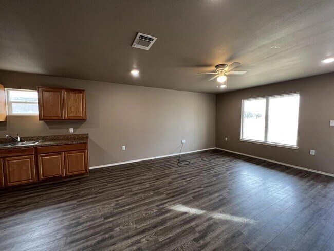 Building Photo - 2911 Cornell St