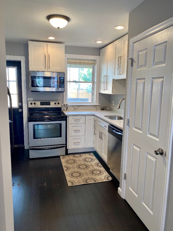 Building Photo - 1165 Cleveland St