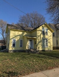 Building Photo - 318 E Walnut St