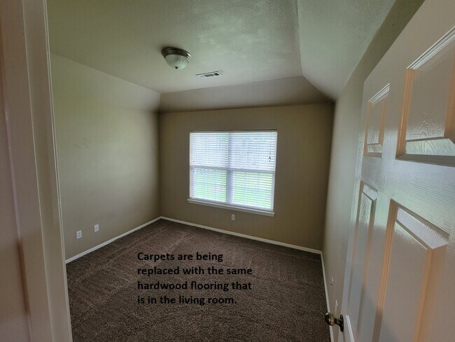 Building Photo - 1303 E Ken Leach Ct