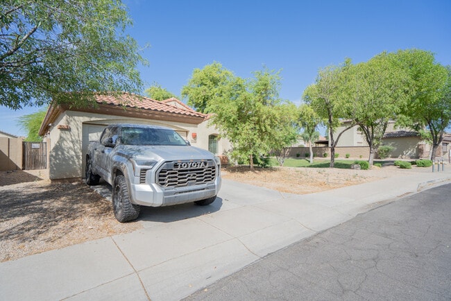 Building Photo - 9377 W Milkweed Loop
