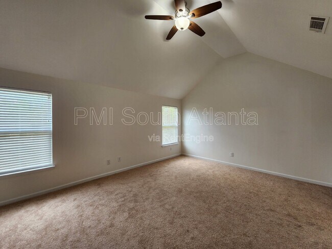Building Photo - 2551 Wrangler Dr