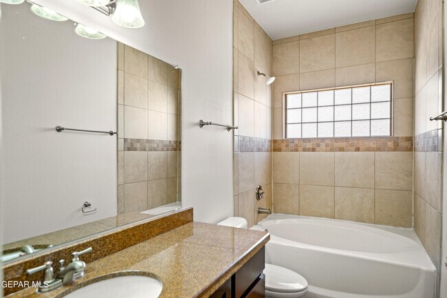 Building Photo - 14116 Rainbow Point Dr