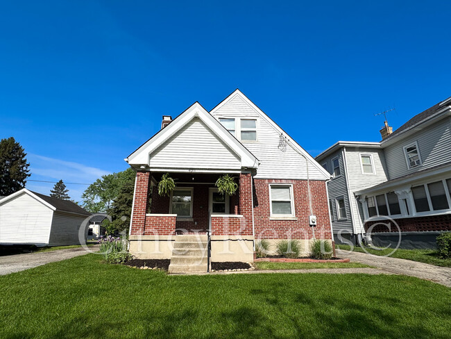 Primary Photo - 4311 Homer Ave