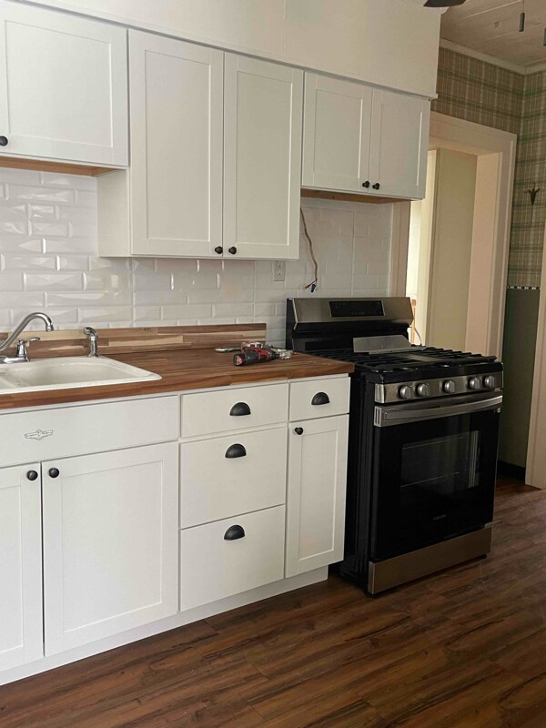 Primary Photo - 349 Division St