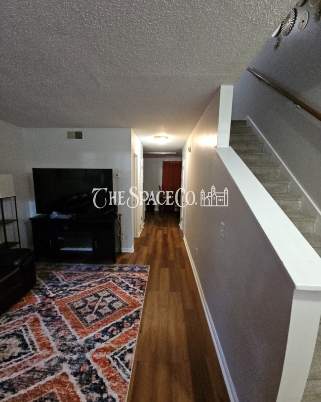 Building Photo - Fully Furnished Townhome — Move-In Ready in Summerville, SC