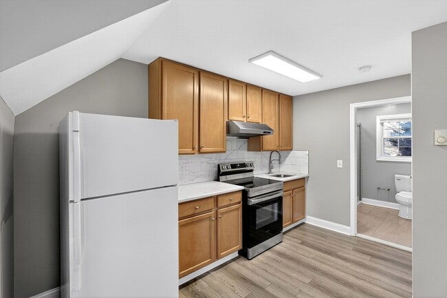 Building Photo - Studio in Newark Showing Saturday 1/31 9:30am-9:45am