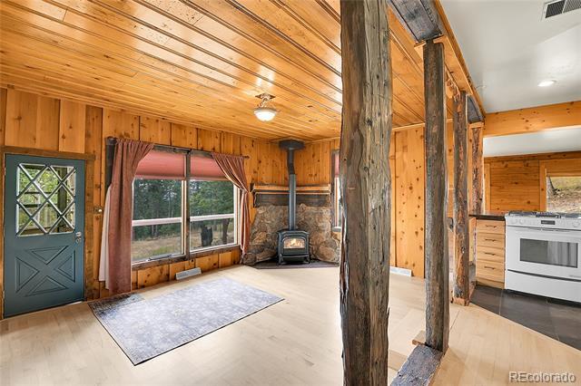 Building Photo - 190 Circle Dr