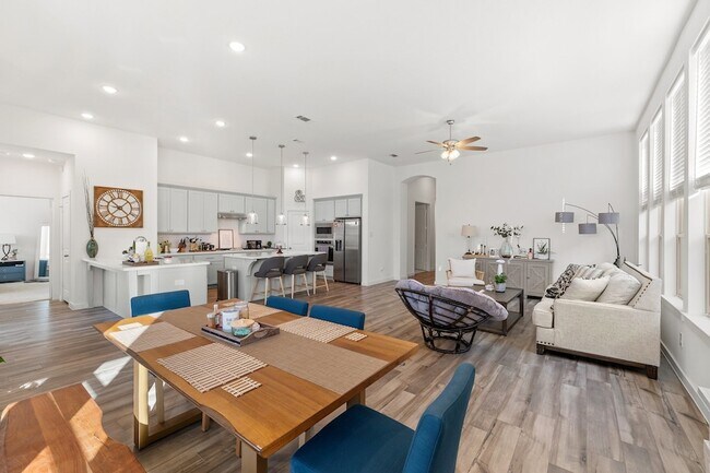 Building Photo - 23607 Bottlebrush Terrace Trl