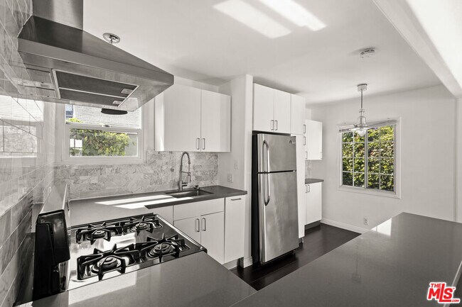 Building Photo - 1436 24th St