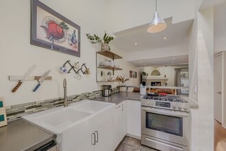 Building Photo - 3015 Edison Ct
