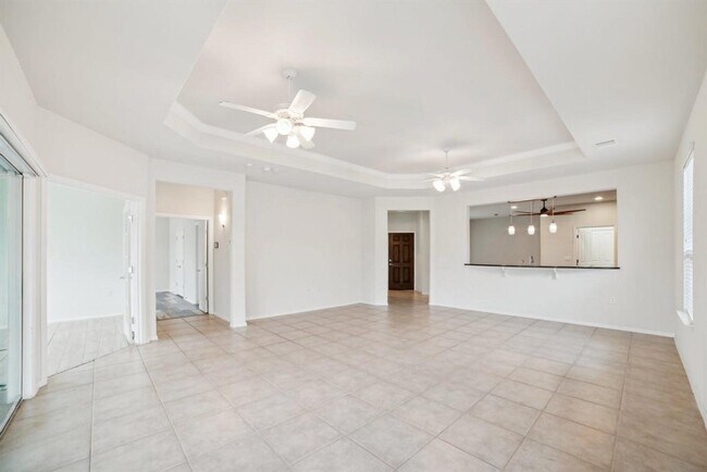 Building Photo - 207 Trinity Lane