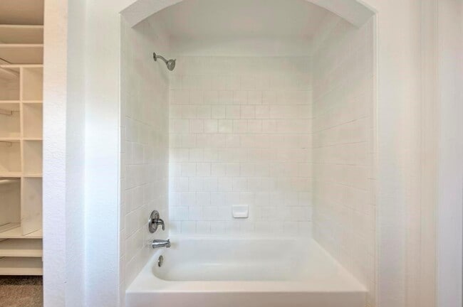 Building Photo - 4511 Halliday Ave