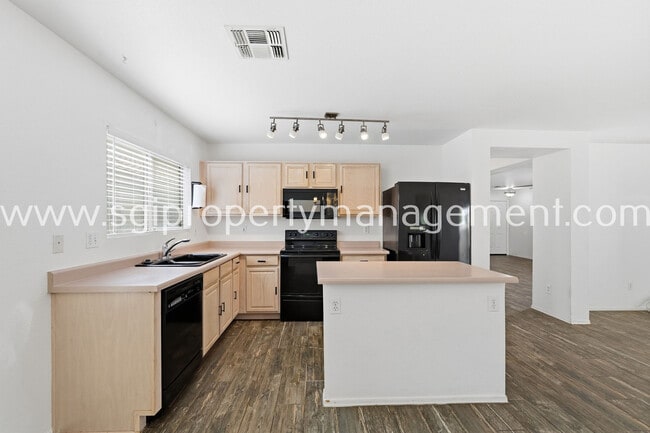 Building Photo - 714 East Michigan Ave