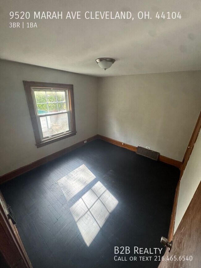 Building Photo - 9520 Marah Ave