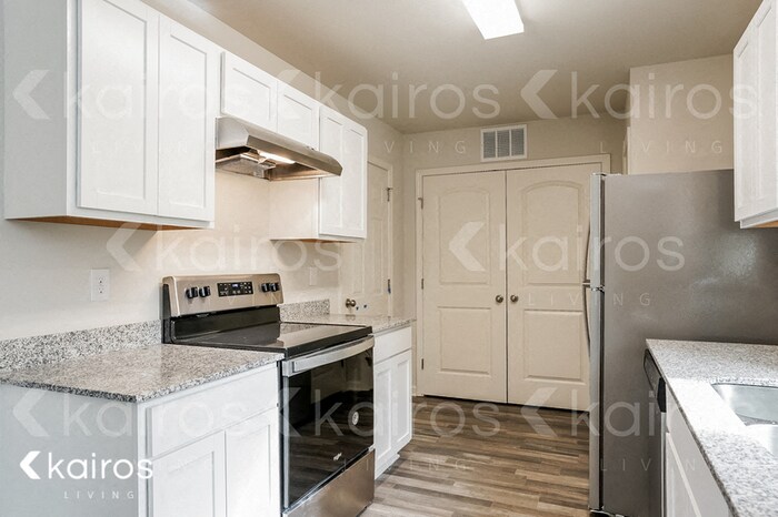 Building Photo - 108 Arthur Ct