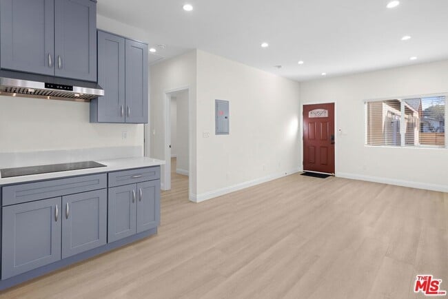 Building Photo - 2445 Harwood St