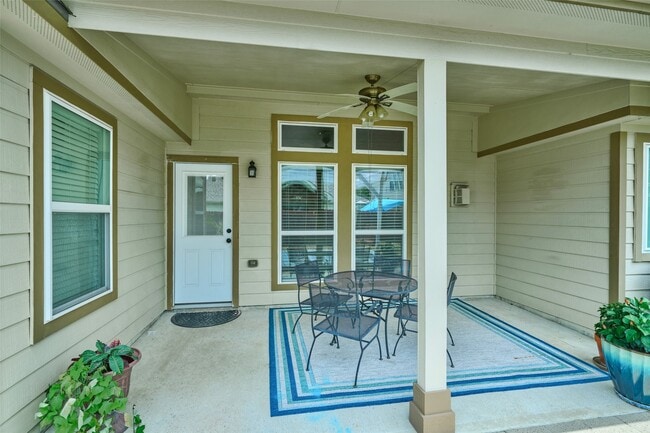 Building Photo - 9940 Yearling Pl