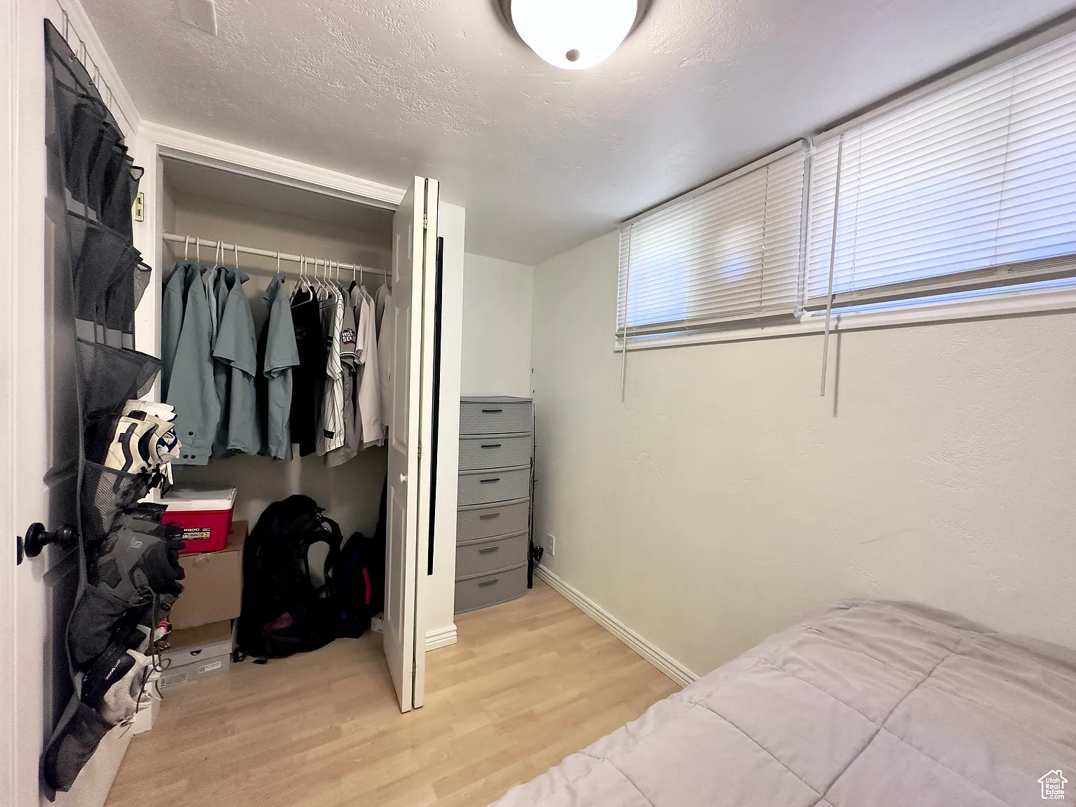 Building Photo - 360 N 900 W