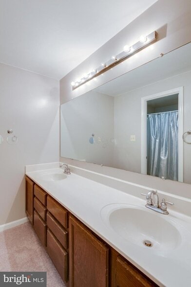 Building Photo - 2133 Whisper Way