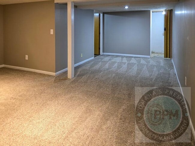 Building Photo - Beautiful 4 Bed 2 Bath Millard Home