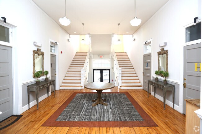 Interior Photo - 141 East