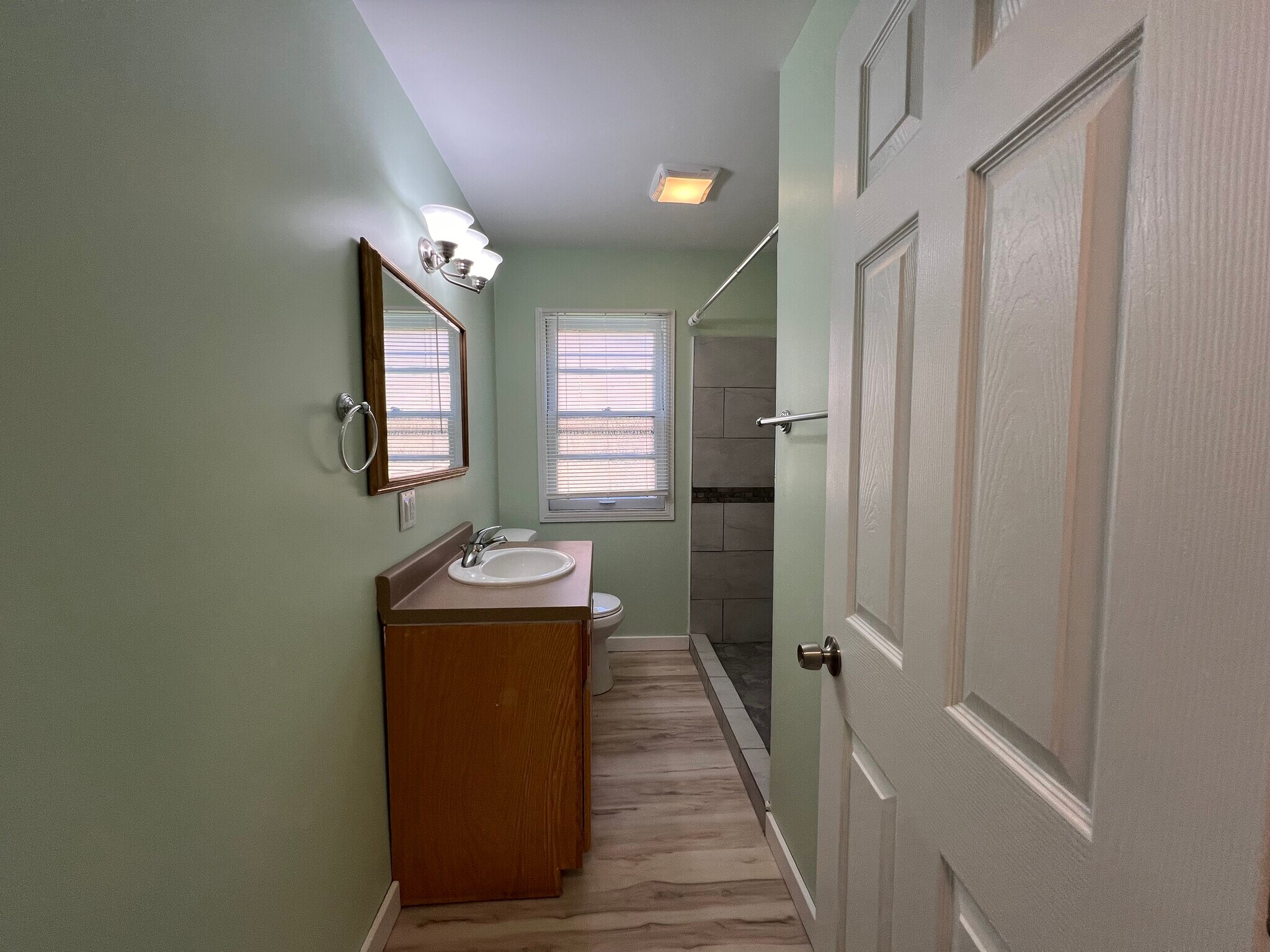 Building Photo - 315 Palomino Ln