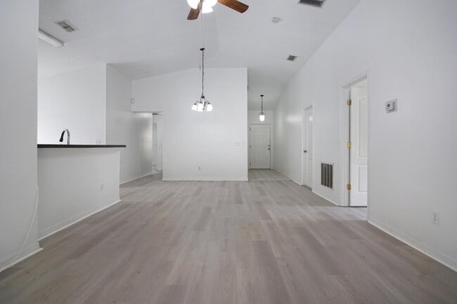 Building Photo - 103 Ridgebrook Ct
